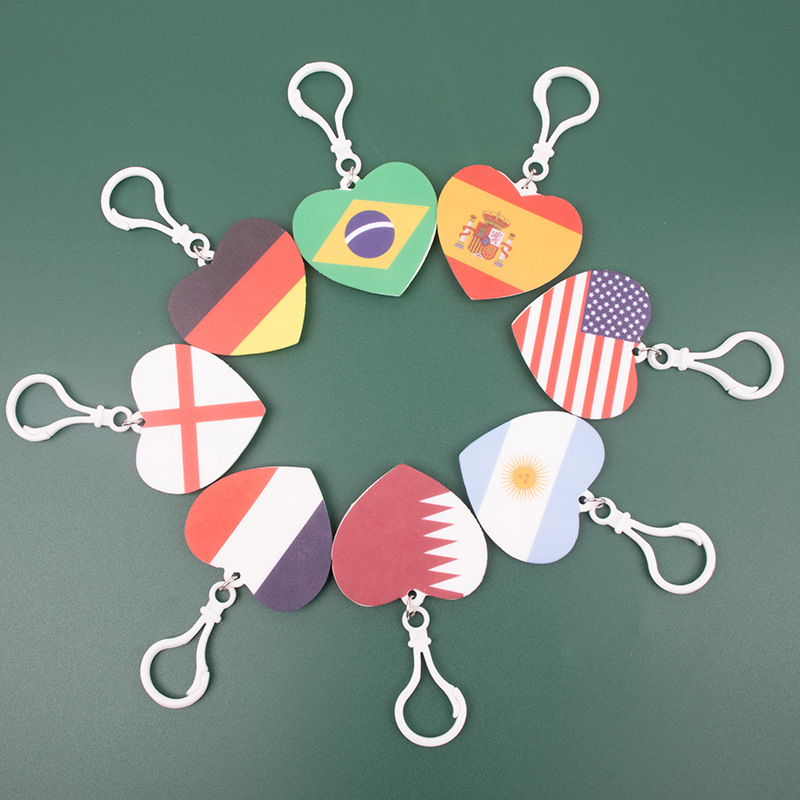 Brazilian and Israeli flag keychains, multiple types of heart-shaped national flag keychains, flag icon suction cup toys
