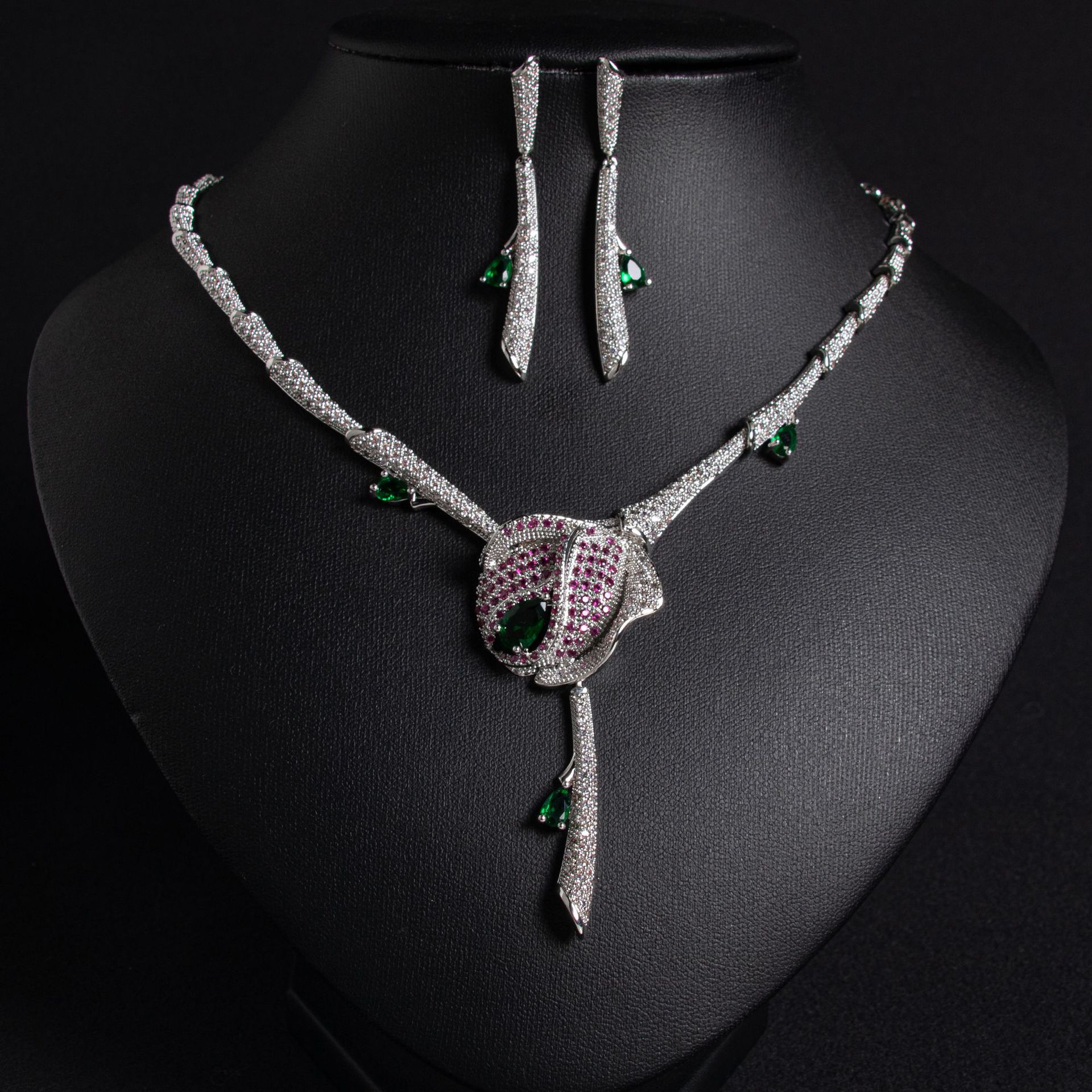 首饰套装实物图