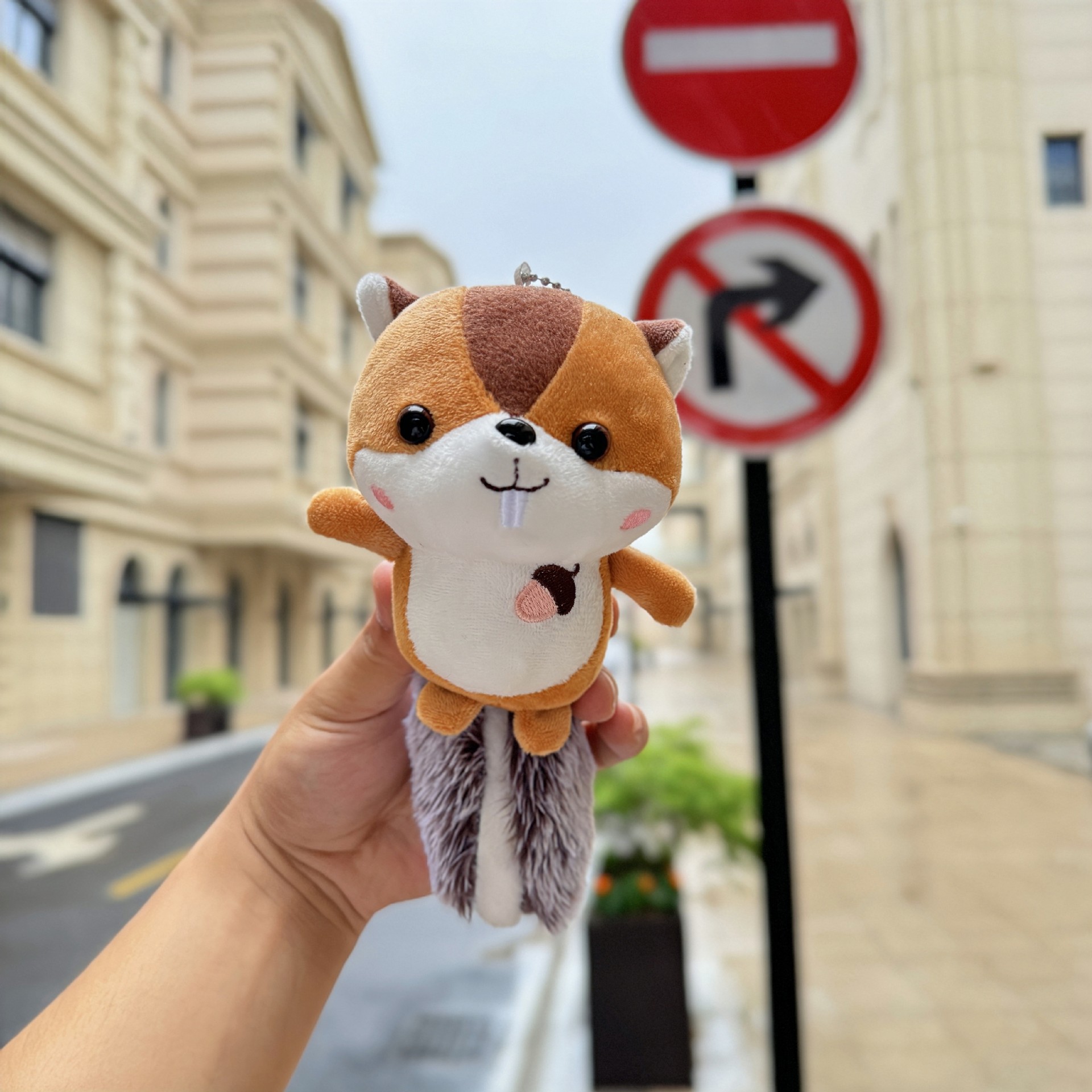 创意跨境松鼠毛绒玩偶公仔挂件可爱精品松鼠玩偶钥匙扣包公仔挂饰
