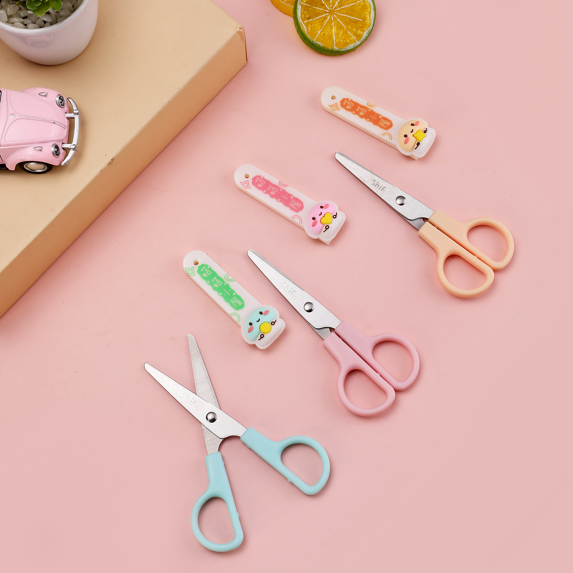 Pioneer 1255 Cartoon Student Scissors Office Art Paper-cutting Handicraft Scissors with Protective case scissors Item Picture