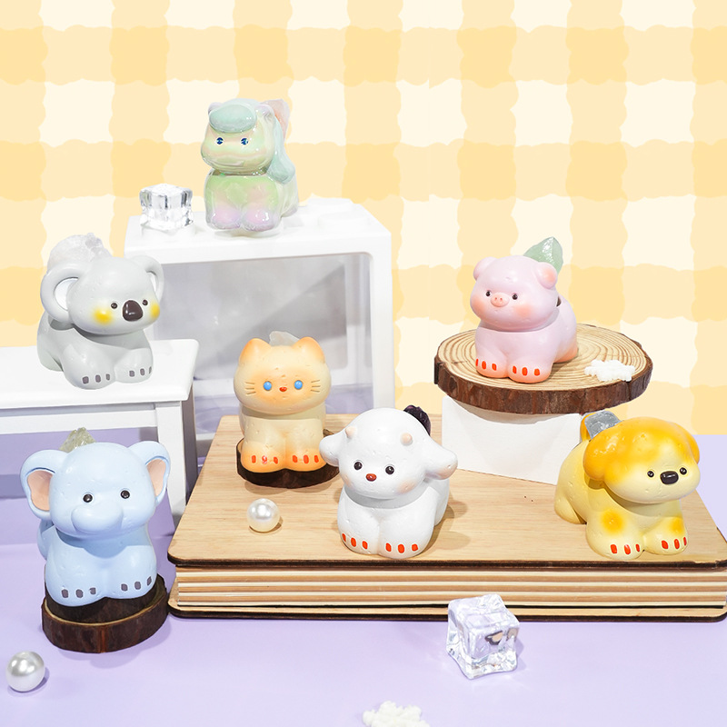 贝贝驮水晶盲盒可爱动物手办摆件小礼品网红惊喜生日礼物装饰香氛产品图