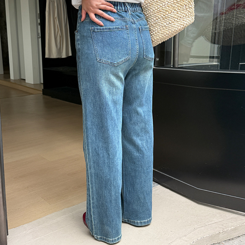 女式牛仔裤实物图