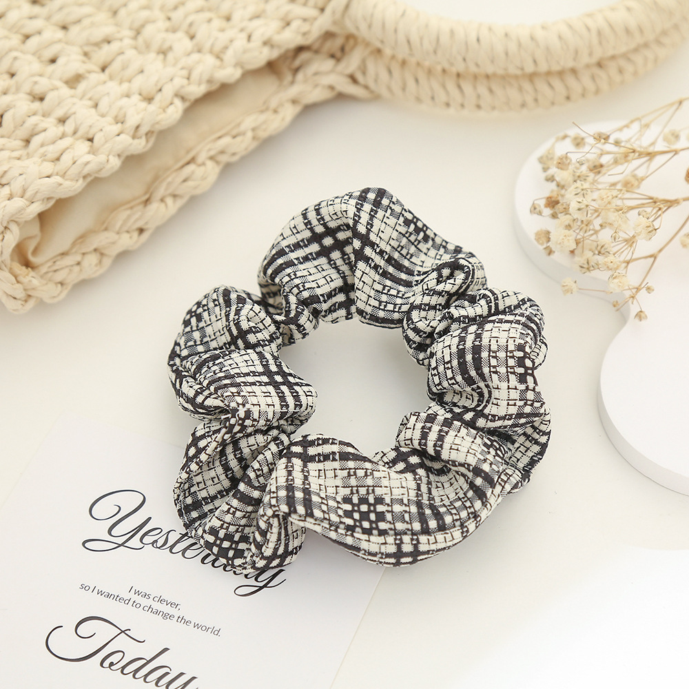 New fabric large intestine hair band for girls, JK campus outfit, checkered headband, fresh and sweet headband in stock wholesale Specification image