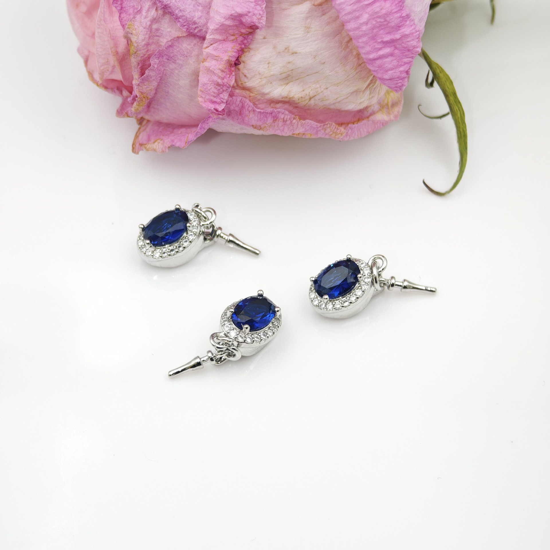 Pearl necklace, ingot clasp, sapphire micro-setting, diy accessory, handcrafted finish, connecting clasp, bracelet, stick, press clasp details Picture