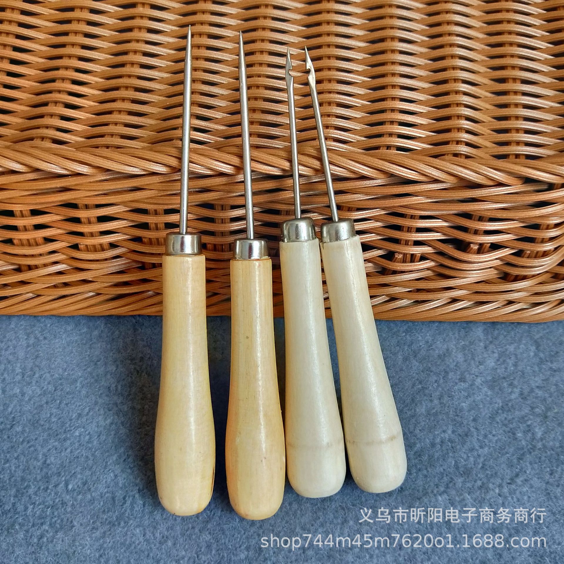 Wholesale supply of wooden handle thousand-piece all-purpose shoe repair and mending tools, crochet hooks, straight cones, and hardware tools