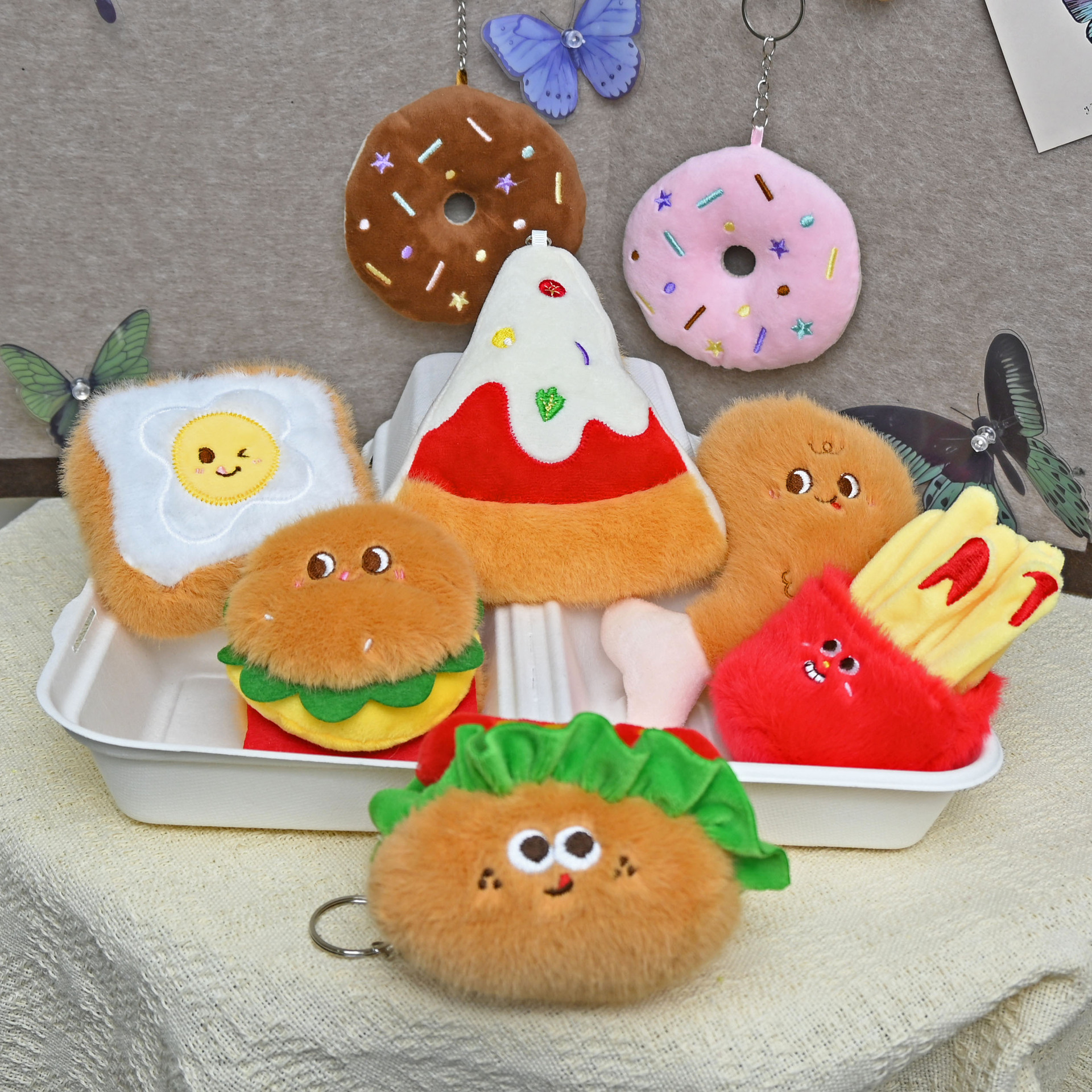 【 Yun Guan Gifts 】 Cute French fries, hamburger croissants, plush pendants, wholesale event gifts, dolls, keychains details Picture