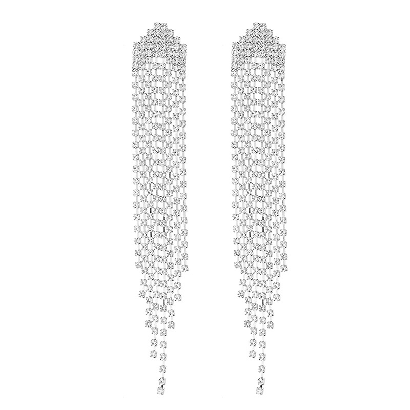 Amazon's best-selling long tassel earrings are grand and exaggerated, with full diamonds and shiny earrings. They are luxurious, individual, trendy and versatile accessories for women's temperament Item Picture