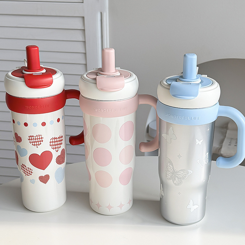 巨无霸水杯大容量耐高温女生运动水壶大号tritan高颜值吸管冰霸杯