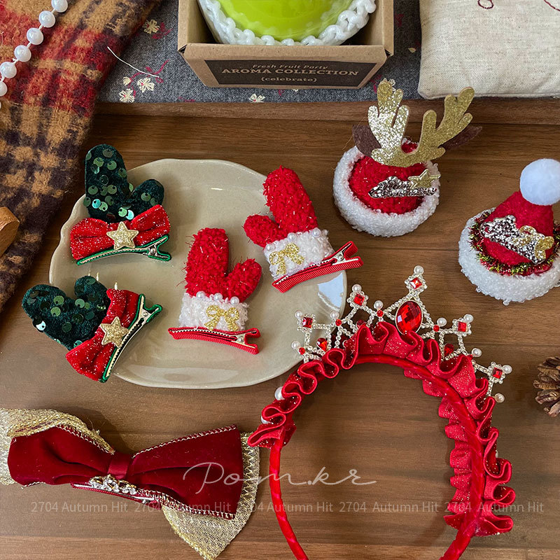 New Korean-style red fabric handcrafted hair clips, sweet Christmas style, children's bow, side broken hair bangs clips, Christmas red and green velvet hair clips, Santa Claus reindeer Holly decoration, festive and joyous girl's hair accessories details Picture