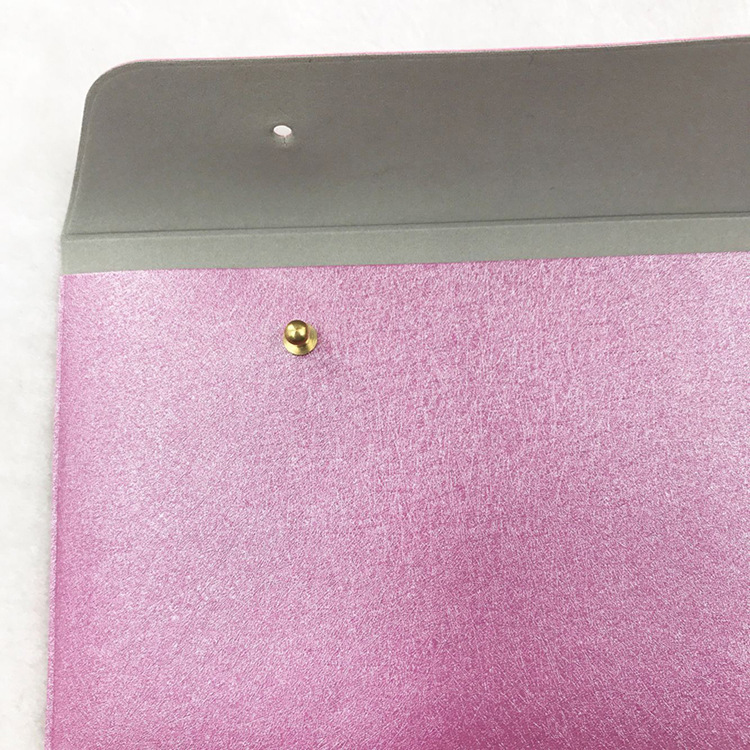 厂家直销批发奶嘴扣长款钱票夹定制pu皮女士钱包夹横款亮皮定做白底实物图