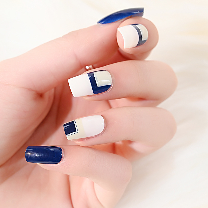 Factory direct sales of European and American square nails, detachable and wearable nail art, 24 pieces of finished flat head nails, nail art patches, false nails