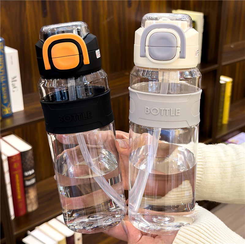 In summer, for outdoor large-capacity straw cups, fitness exercises, jumping covers, and water cups, both men and women can carry carrying ropes and PC straw cups