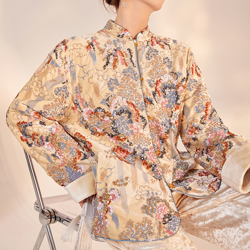 新款国风新中式上衣女2025秋冬季重工亮片刺绣设计棉服外套