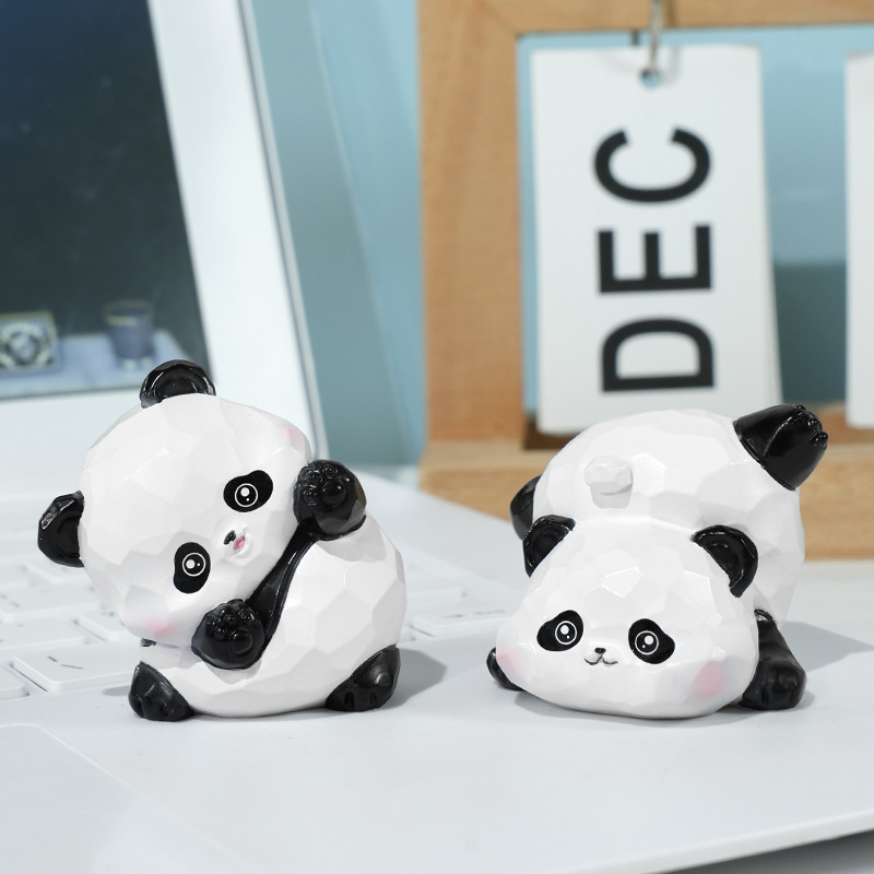 胖哒熊猫福福小摆件树脂工艺品文创可爱仿木雕摆件桌面卡通装饰品细节图