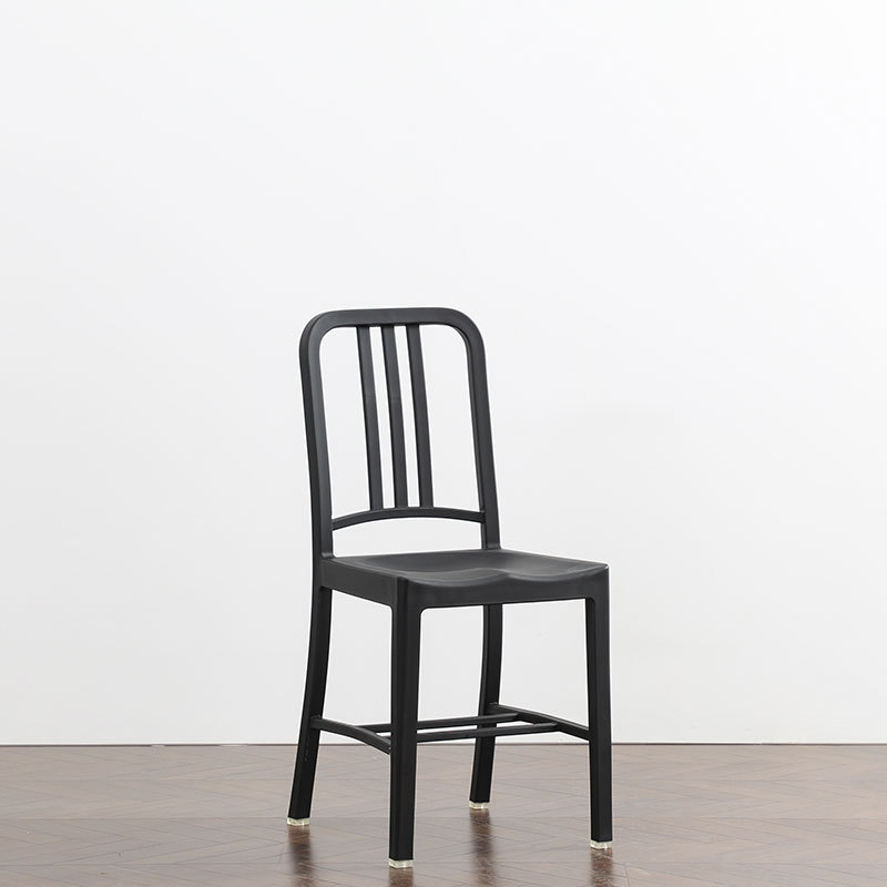 Star Navy Chair, outdoor leisure chair, coffee shop dining chair, colored plastic conference and negotiation staff chair, simple industrial chair Application Scenario