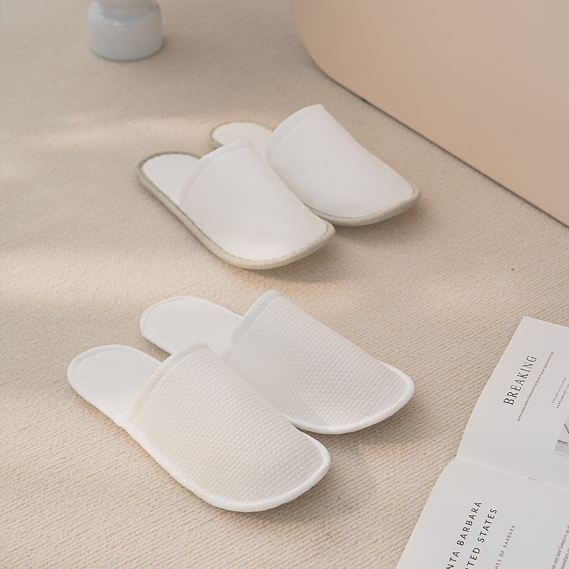 Wholesale of cotton and soft fabric disposable slippers for hotels, home hospitality, all-season breathable, anti-slip thickened soles for homestays and hotels Specification image