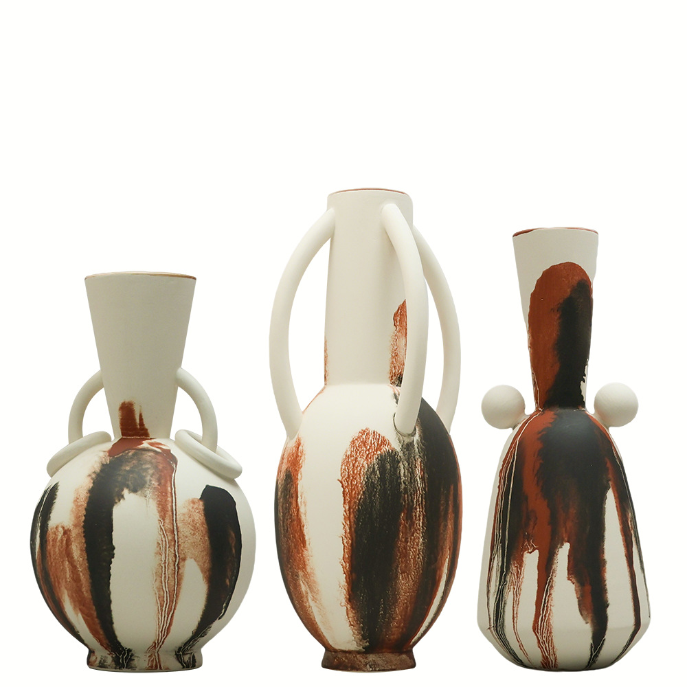2026 Modern, simple and creative Ceramic vases with hand-painted ear flower arrangement decorations, model room ornaments, homestay Item Picture