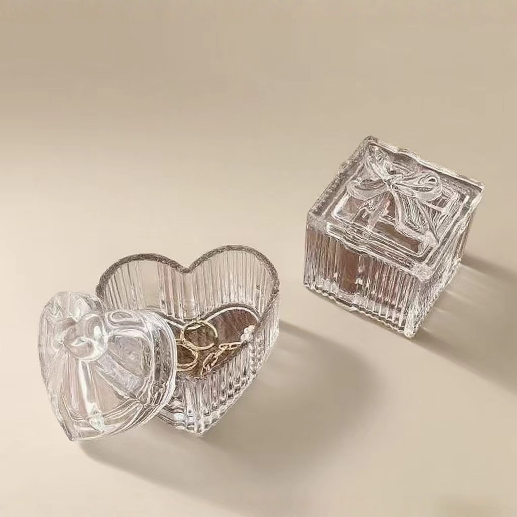 Creative retro bow heart-shaped jewelry box with glass lid, exquisite home dressing table, necklace and accessory storage box Specification image