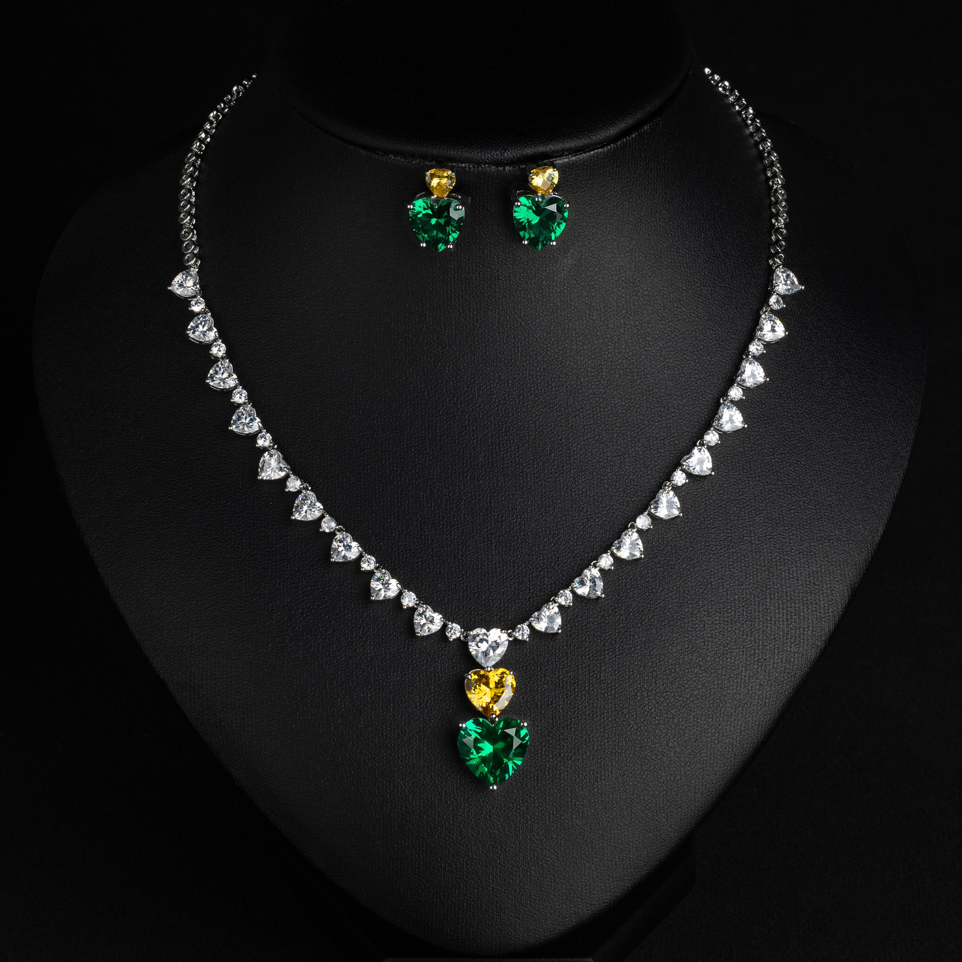 European and American hip-hop style luxury bride zircon necklace set decoration heart collarbone chain tassel earrings pendant jewelry LYTJ30227 Getisa banquet dress fashion jewelry jewelry wholesale