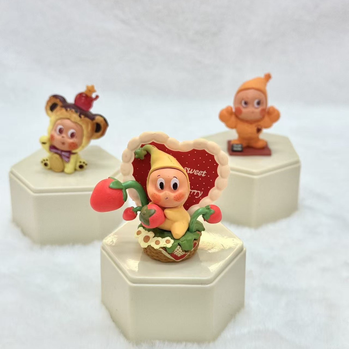 2026新款汽车摆件可爱星星人中控台显示屏装饰电脑卡通车载内饰女