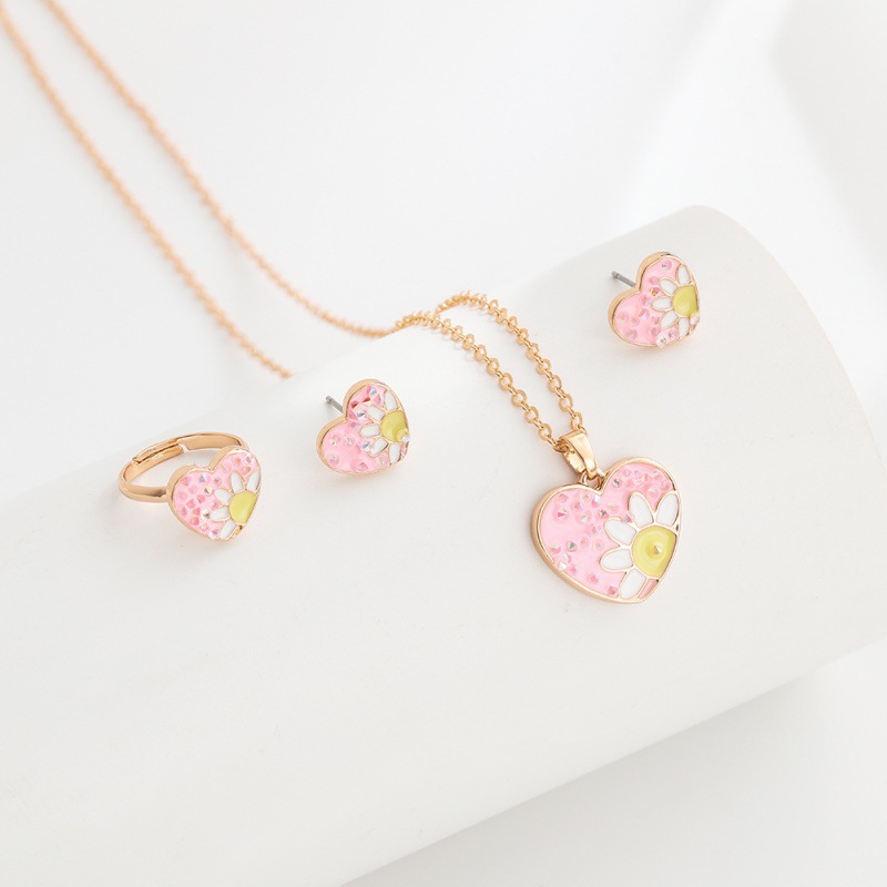 Wholesale of cartoon heart cherry pendant jewelry set, alloy oil-dripping children's necklace, ring and stud three-piece set details Picture