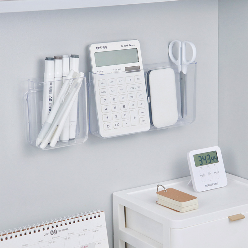 رفوف على جدران وحدات الاغتسال الحمراء في غرف الطلاب في مستحضرات التجميل في نظام ININS Winew Spoo