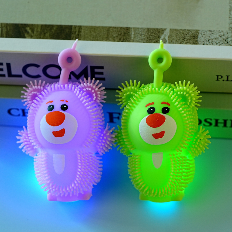 Little Bear Stress-relieving toys, children's furry balls, stress-relieving luminous elastic balls, release soft balls, and pinchable balls Application Scenario