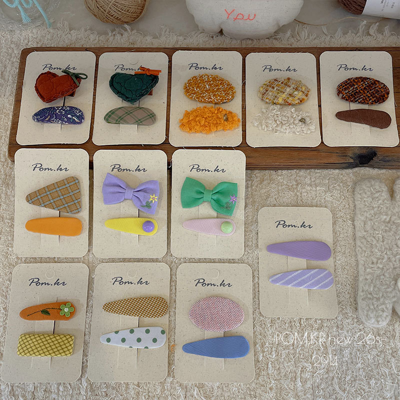 New Korean-style autumn and winter retro oval hair clips, handcrafted fabric children's double set, bowknot broken hair duck clips