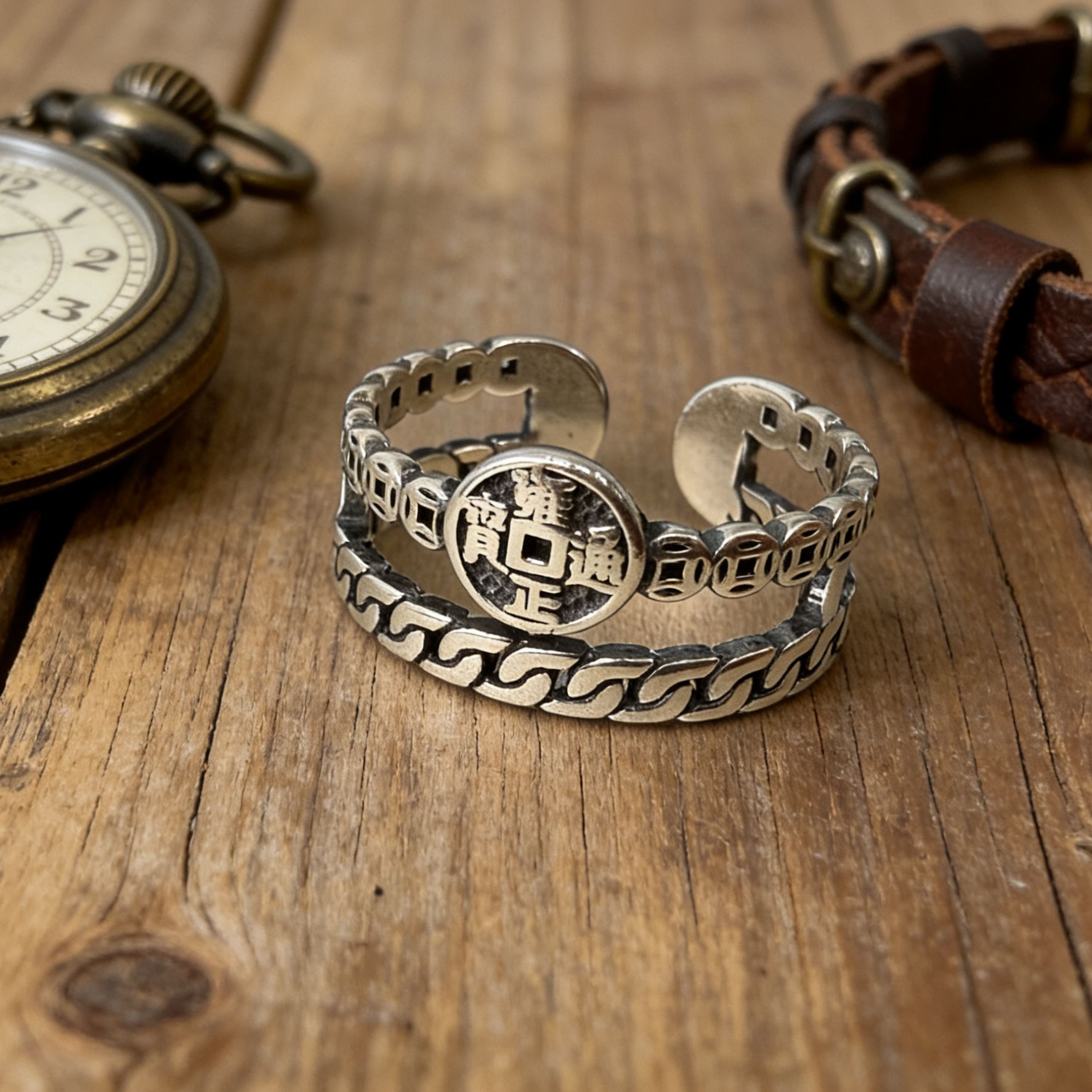 This is a niche design 12.20 national trend copper coin ring. It is made entirely of S925 sterling silver, with a retro and aged wide version. It is a unique and stylish open ring for women Specification image