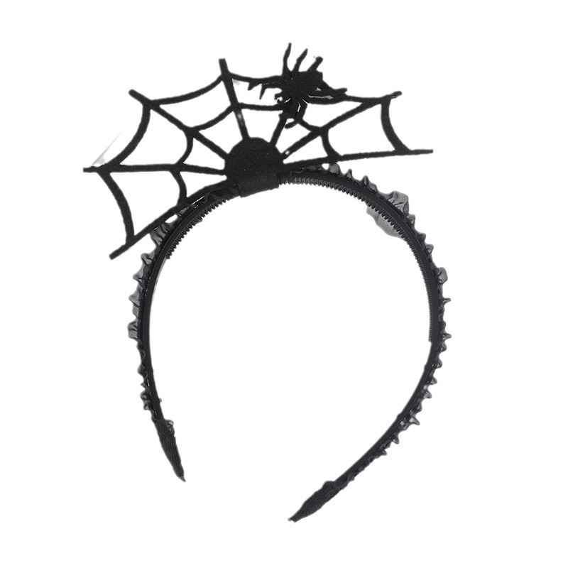 The new Halloween hairband for girls is a funny pumpkin pie. The girl in the hairband cosplay as a hairpin and a evil headwear Item Picture