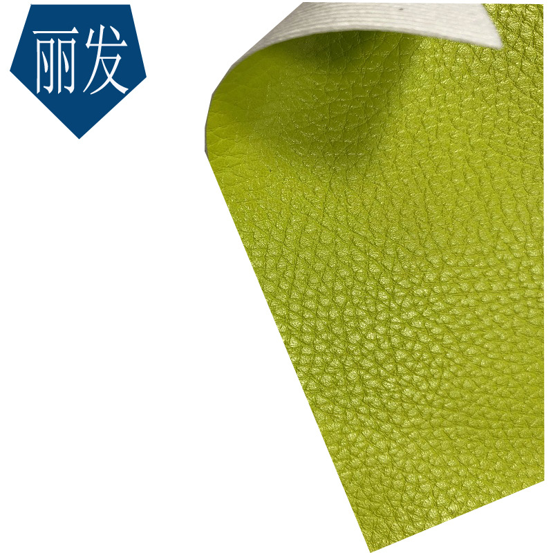 热销批发肤感加厚压纹荔枝纹皮革面料同色同底太空超纤蛇纹人造革