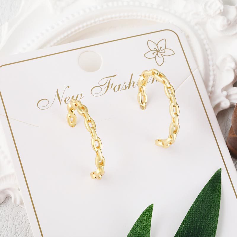 Exaggerated and personalized earrings with 18K gold plated copper and zircon heart-shaped C-shaped geometric ear rings, a new cross-border product for women Specification image