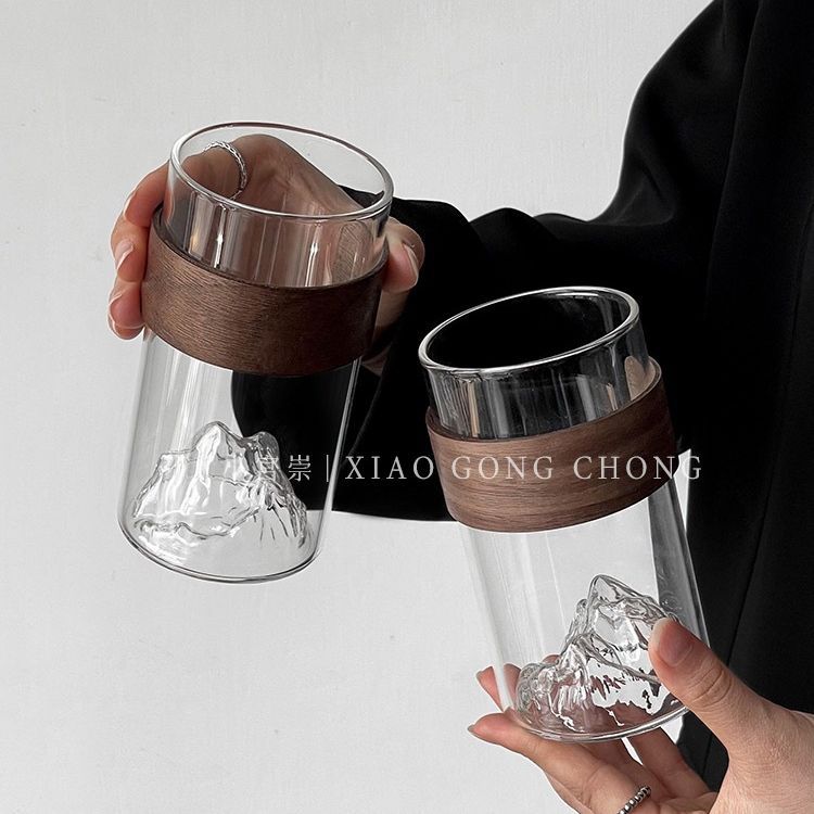 Japanese-style creative mountain-viewing glass cups, retro Chinese trend high-temperature resistant Fuji Mountain tea cups, household snow mountain cups, coffee water cups Application Scenario