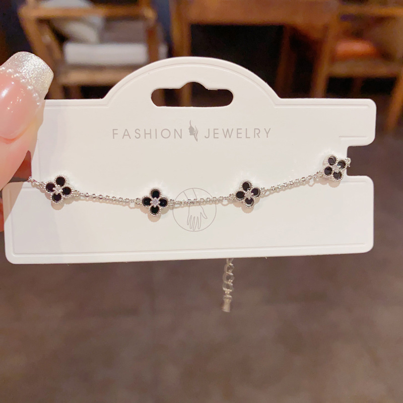 French light luxury high-end diamond-encrusted four-leaf flower bracelet, niche style, fashionable and simple, versatile jewelry wholesale details Picture
