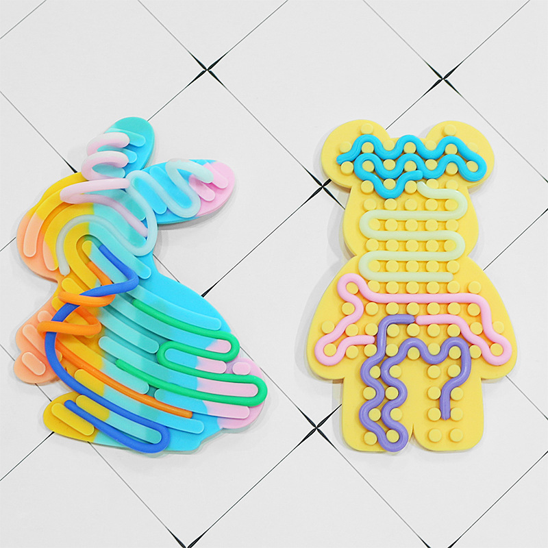 Creative silicone cross-border sensing activity children's educational toys, toy silicone sensory activity board Application Scenario