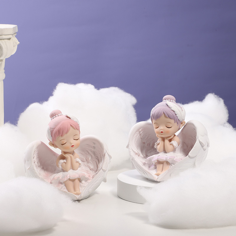 工艺品客厅可爱小摆件轻奢桌面公仔摆件批发家居好物潮玩毕业礼物