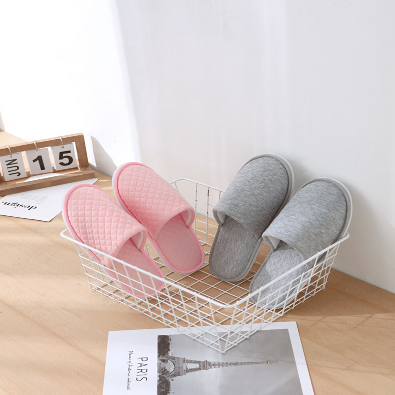 Cross-border wholesale of hotel supplies: Disposable slippers for hotels, guesthouses and homestays, air cotton, thickened anti-slip for home use, high-end for household use Application Scenario