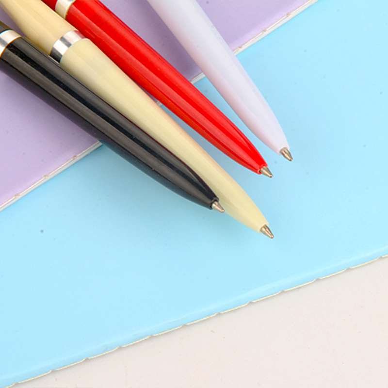 Wholesale of plastic knife-shaped ballpoint pens for office stationery logistics, wholesale of plastic knife-shaped advertising pens Application Scenario