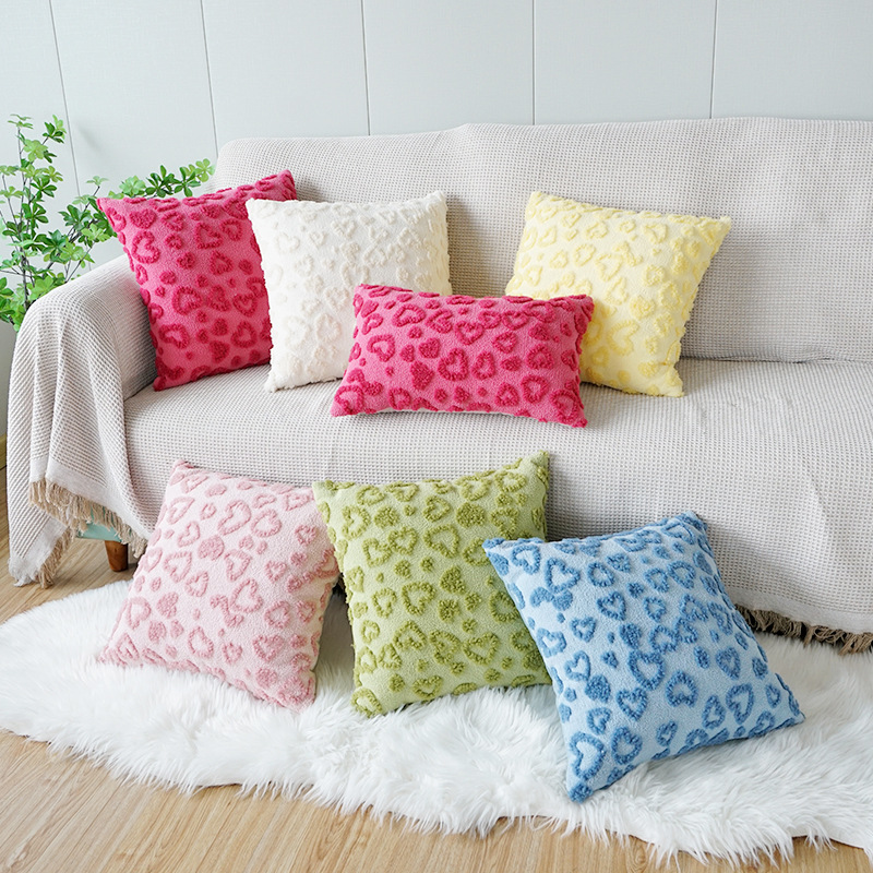 短毛绒立体爱心提花抱枕套ins风沙发卧室装饰靠垫软糯毛绒抱枕套