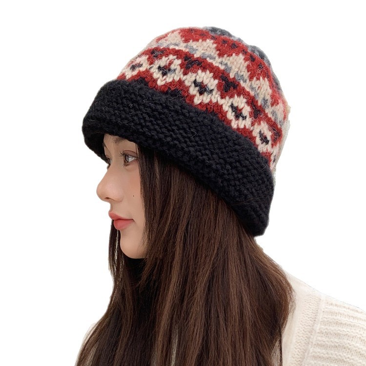 Knitted woolen cap for women's autumn and winter 2025 new style, retro jacquard, versatile and warm basin cap, face-enhancing small ear-protecting fisherman's cap Item Picture