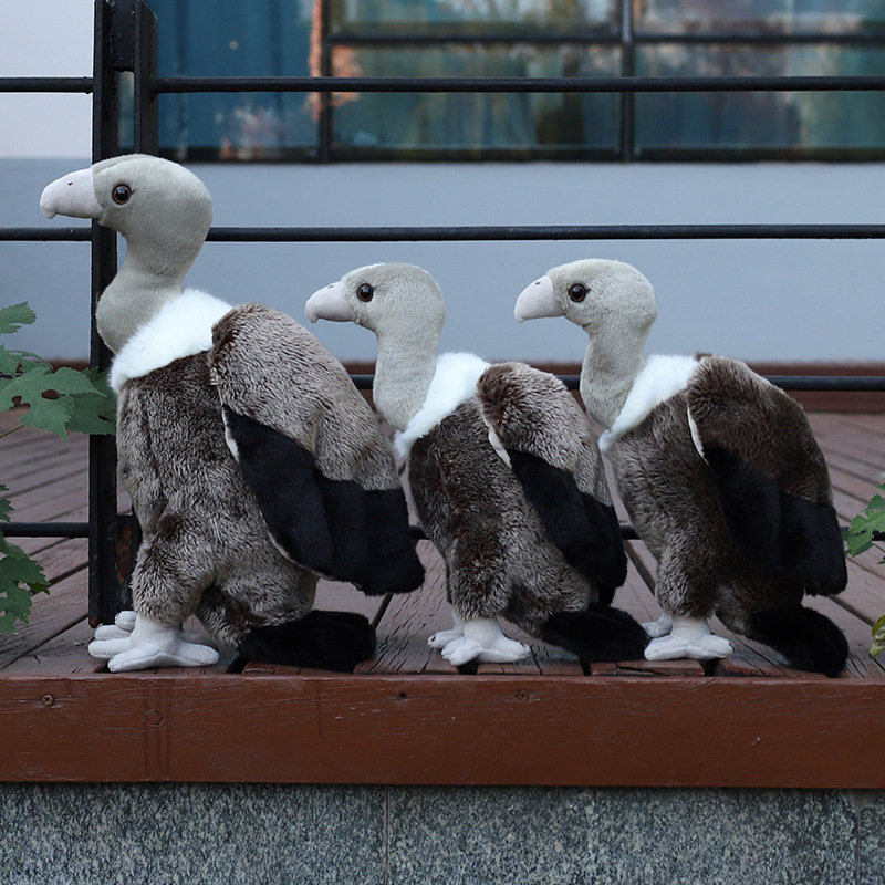 New cross-border simulation bird plush toys, including eagle, pelican, vulture and stork simulation animal figurines, as well as park and scenic area ornaments Application Scenario