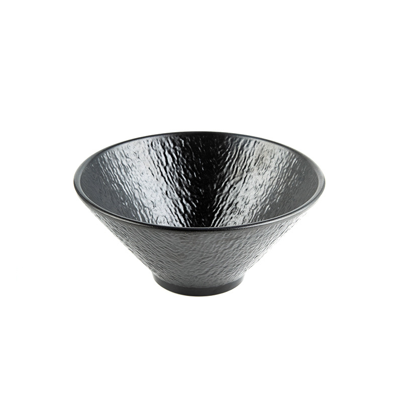 Customized melamine tableware, black conical bowl, thickened commercial Japanese ramen round bowl for restaurants, ramen shops and hotels Application Scenario