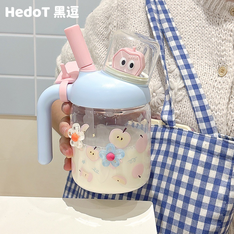 Glass water cup with handle, straw cup, large capacity, popular and cute, with lid, new home tea brewing cup, high appearance level