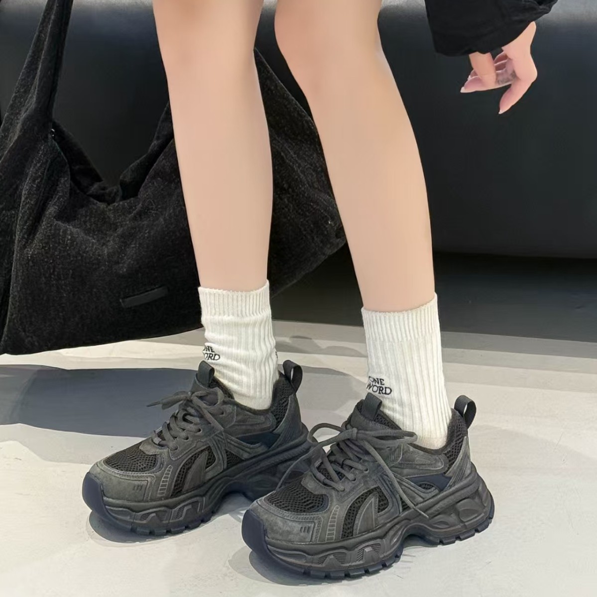 Fleece dad shoes for women 2025 autumn/Winter new retro genuine leather sports casual shoes, versatile thick-soled color-blocking running shoes details Picture