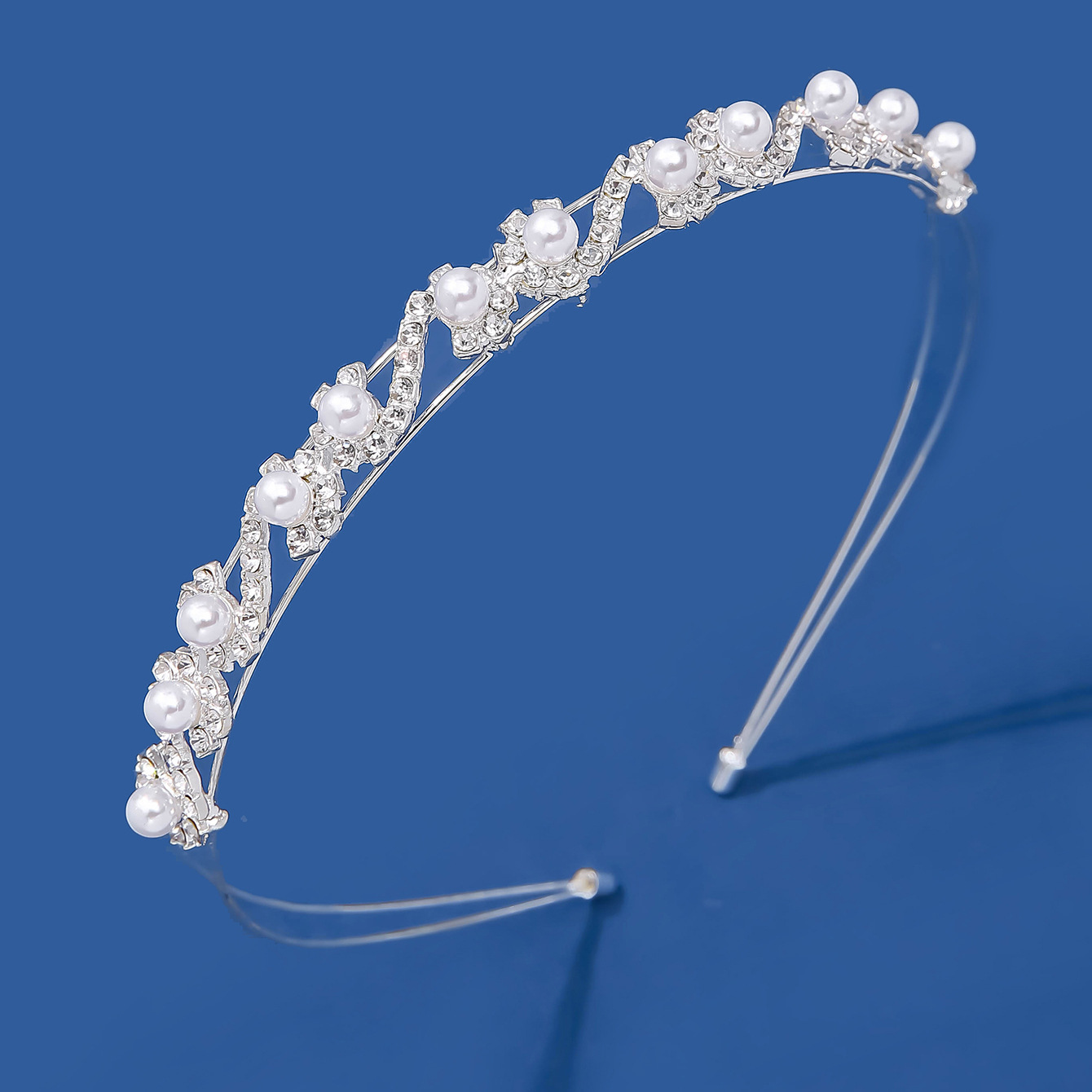 Factory direct sales of bride crowns, wedding gowns, evening gowns, headwear, birthday, coming-of-age ceremony and performance all-in-one water diamond king crowns and hair bands Specification image