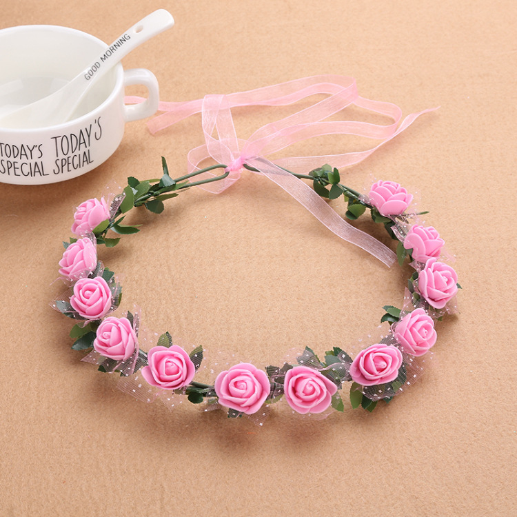 Hot-selling cross-border bestsellers of Forest girls, crown flower garlands, hair bands, bride headwear, tourist attractions, photography, street stalls, wholesale of hair bands Application Scenario