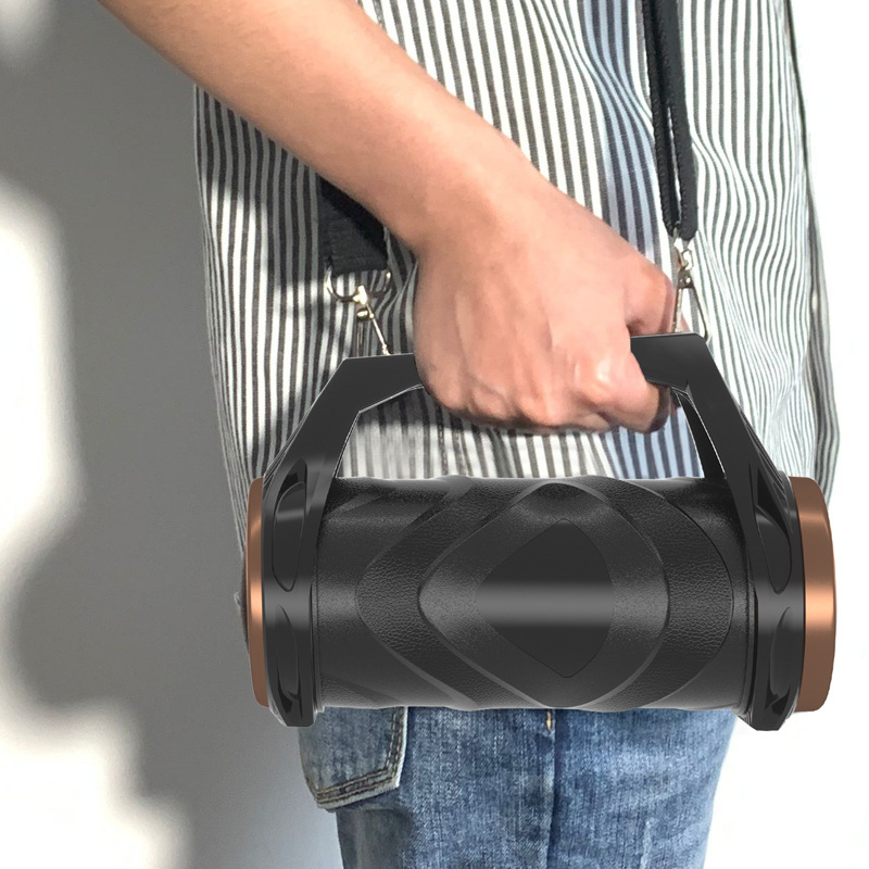 Cross-border XHP99 Flashlight Rotating Zoom p99 Portable Lamp Multi-functional Sensor Zoom Portable Lamp Searchlight Application Scenario