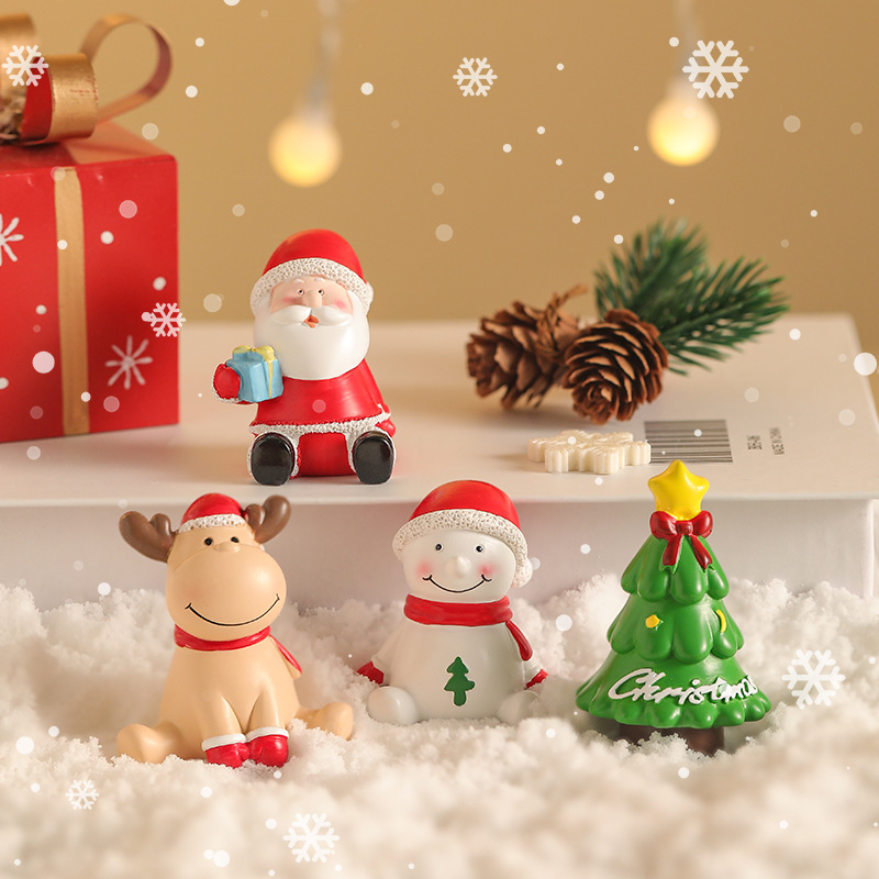 New creative Christmas ornaments, elderly snowman resin small ornaments, cartoon scene decoration gift dolls details Picture