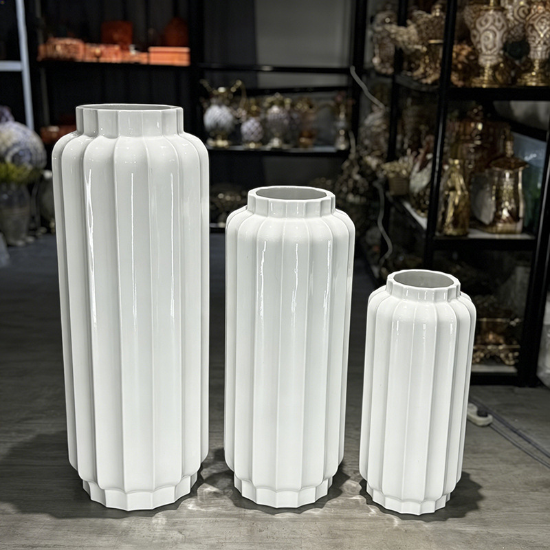 Modern and simple living room decoration flower vases, hotel lobby magnesium oxide flower POTS, white tall ceramic vases Application Scenario