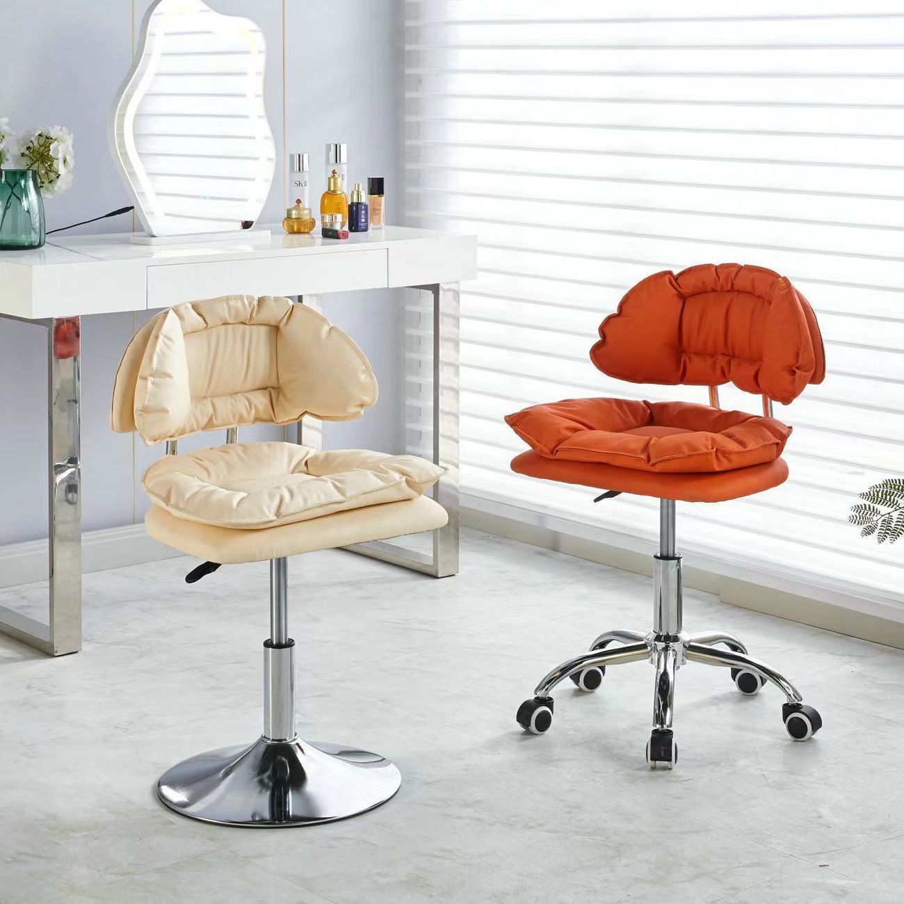 Bar stools, home adjustable backrest chairs, front desk cashier lumbar support high stools, negotiation chairs, rotating and adjustable cloud chairs Specification image